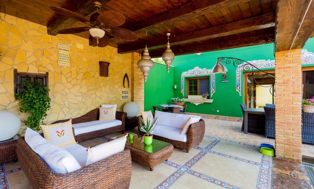 Herverkoop - Country Property -
Almoradi - Almoradi - Town