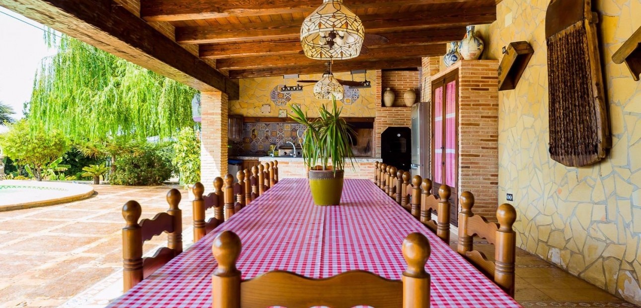 Herverkoop - Country Property -
Almoradi - Almoradi - Town