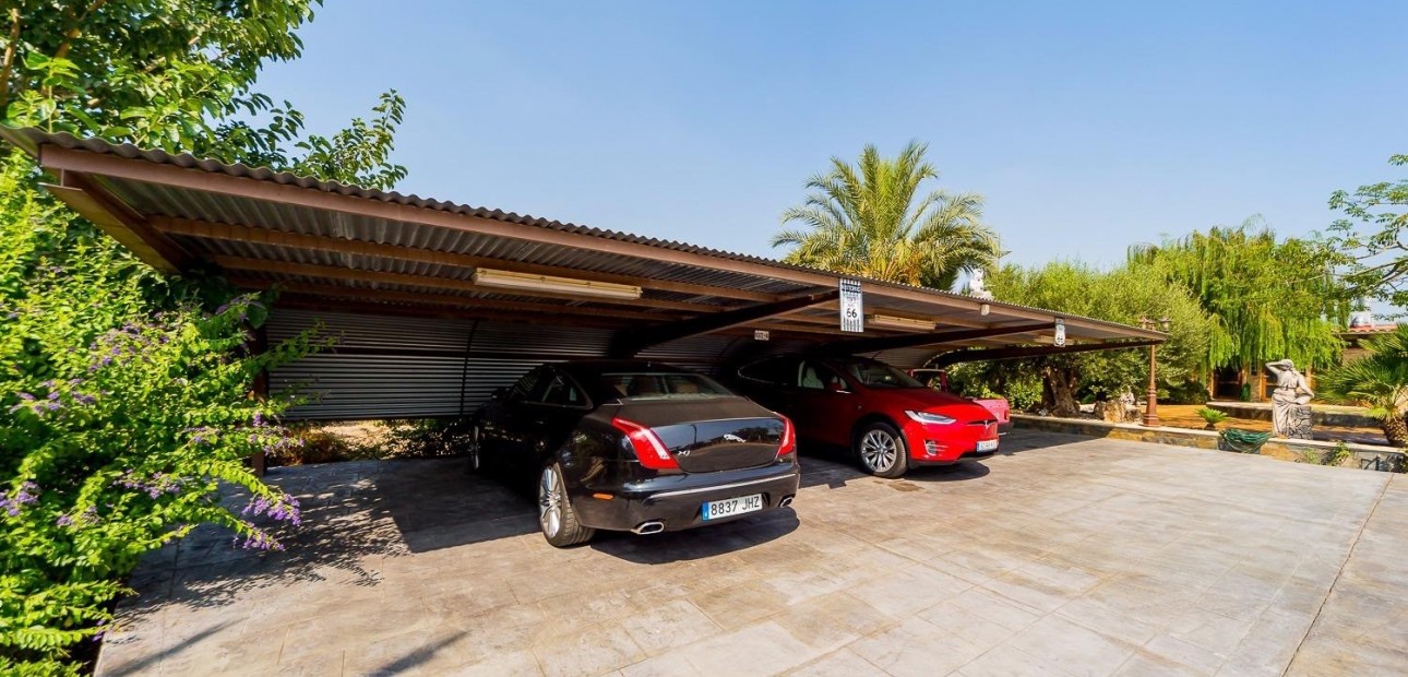 Herverkoop - Country Property -
Almoradi - Almoradi - Town