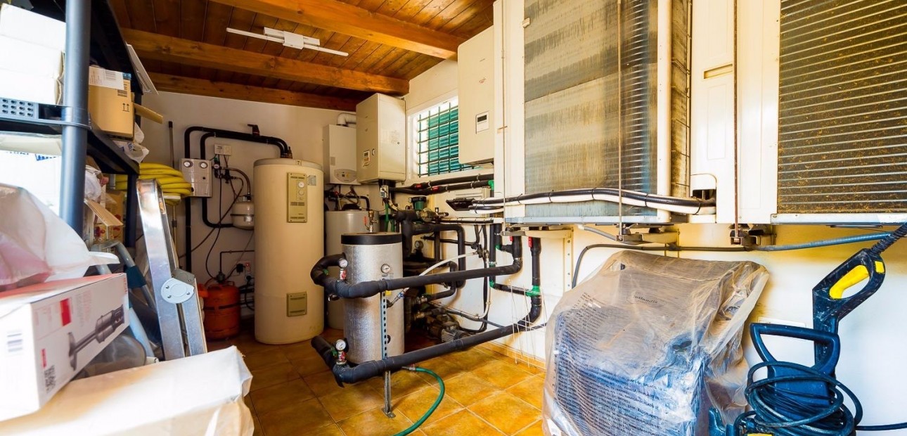 Herverkoop - Country Property -
Almoradi - Almoradi - Town