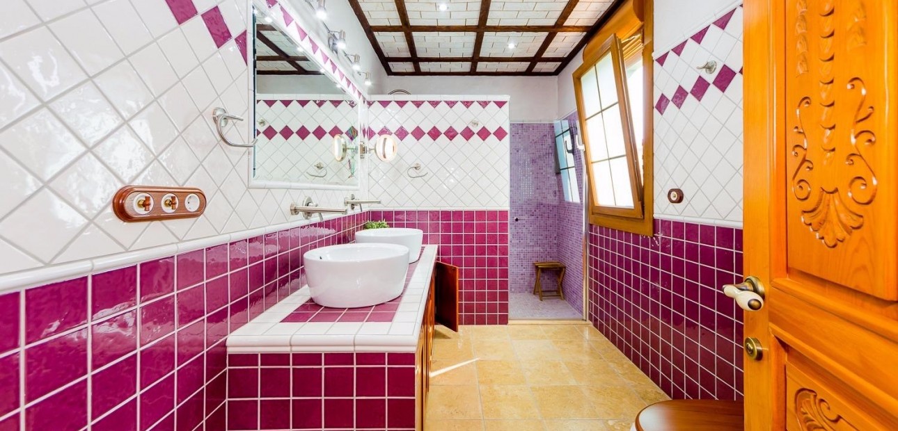 Herverkoop - Country Property -
Almoradi - Almoradi - Town