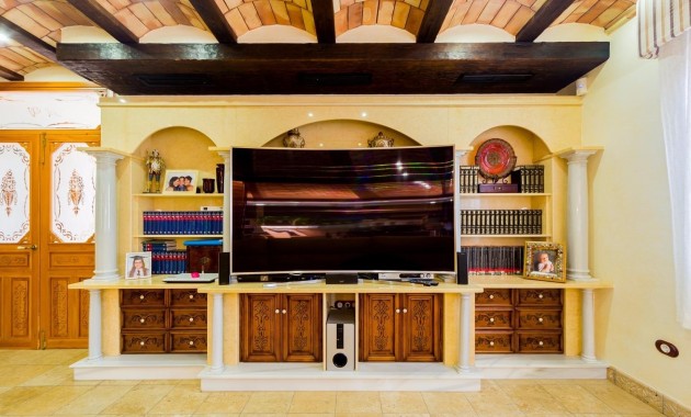 Herverkoop - Country Property -
Almoradi - Almoradi - Town
