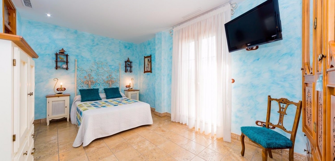 Herverkoop - Country Property -
Almoradi - Almoradi - Town