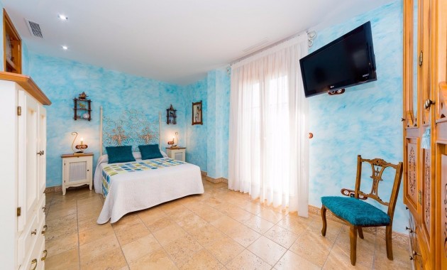 Herverkoop - Country Property -
Almoradi - Almoradi - Town