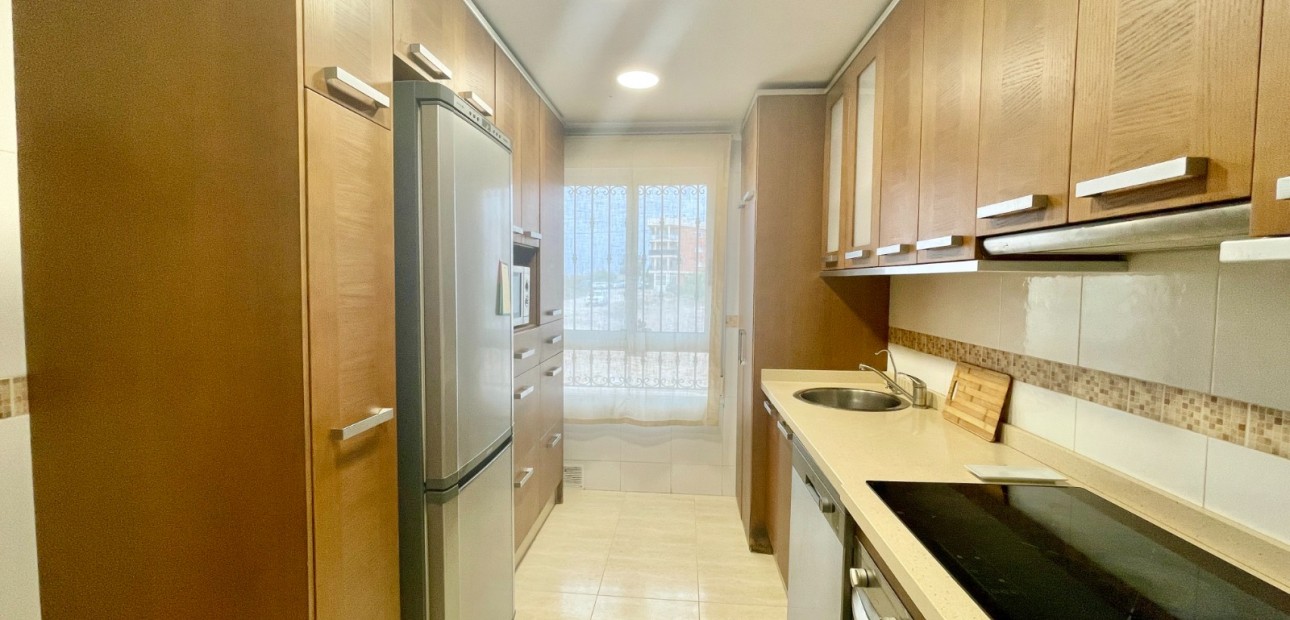 Herverkoop - Appartement / flat -
Almoradi - Almoradi - Town