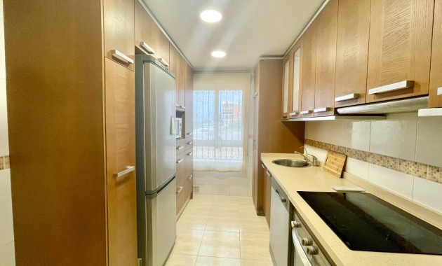 Herverkoop - Appartement / flat -
Almoradi - Almoradi - Town