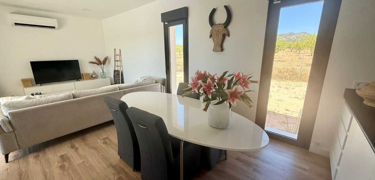 Venta - Detached Villa -
Pinoso