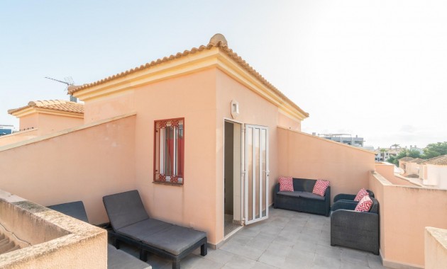 Herverkoop - Terraced house -
Orihuela Costa - La Zenia