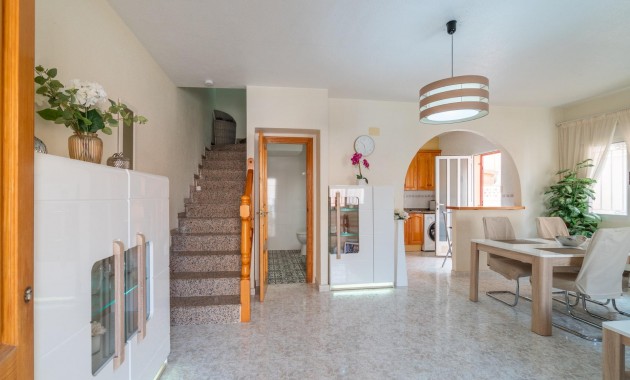 Herverkoop - Terraced house -
Orihuela Costa - La Zenia