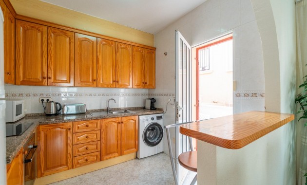 Herverkoop - Terraced house -
Orihuela Costa - La Zenia