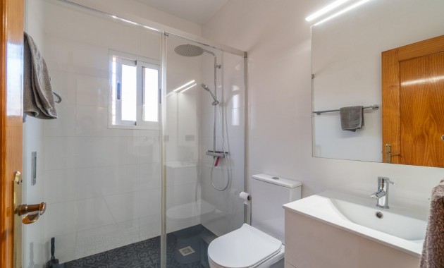 Herverkoop - Terraced house -
Orihuela Costa - La Zenia