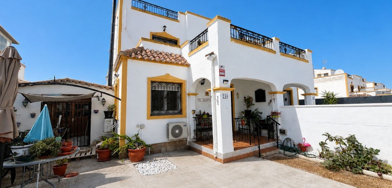 Herverkoop - House -
VISTABELLA GOLF - Entre Naranjos