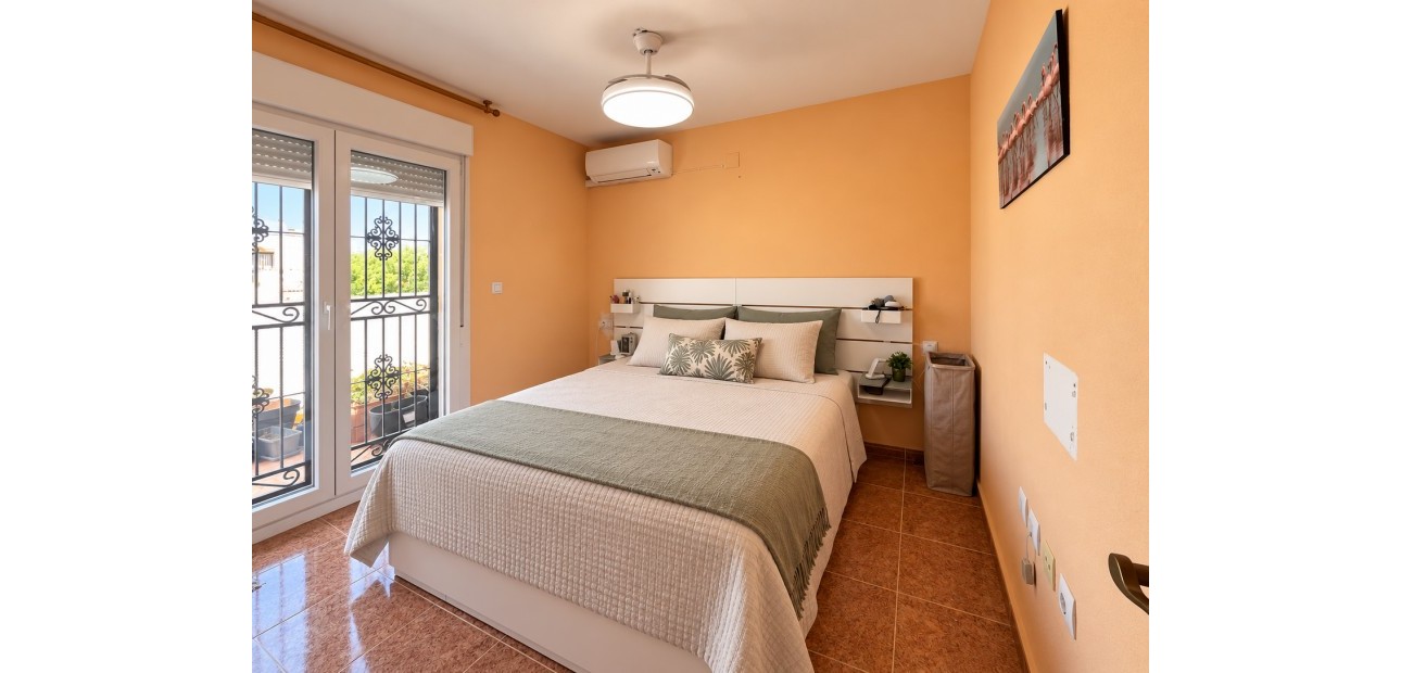 Herverkoop - House -
VISTABELLA GOLF - Entre Naranjos