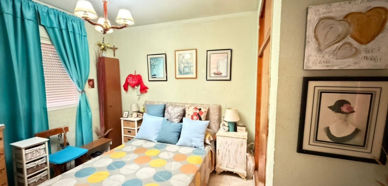 Herverkoop - Appartement / flat -
Torrevieja - Acequion