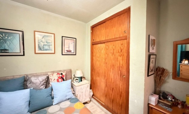 Herverkoop - Appartement / flat -
Torrevieja - Acequion