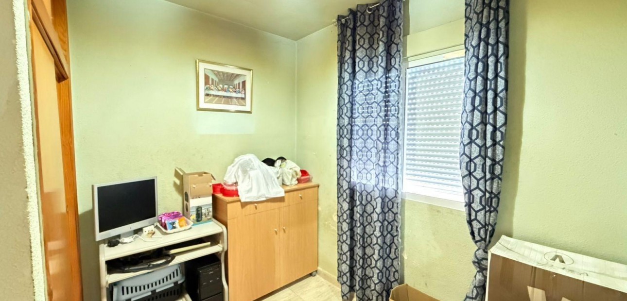 Herverkoop - Appartement / flat -
Torrevieja - Acequion