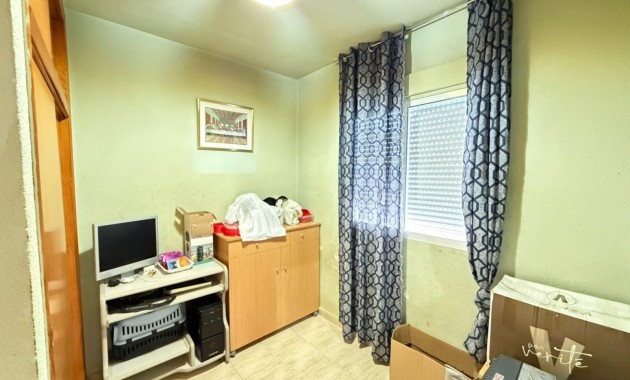 Herverkoop - Appartement / flat -
Torrevieja - Acequion