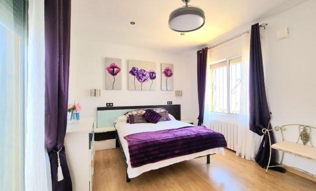 Herverkoop - Villa -
Torrevieja - Los balcones