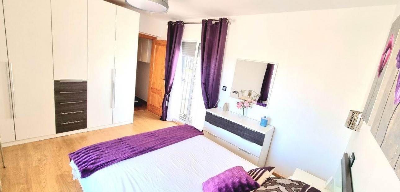 Herverkoop - Villa -
Torrevieja - Los balcones