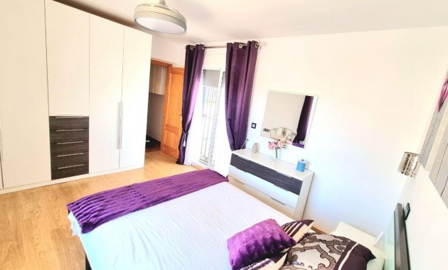 Herverkoop - Villa -
Torrevieja - Los balcones
