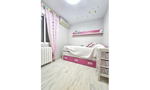 Herverkoop - Villa -
Torrevieja - Los balcones