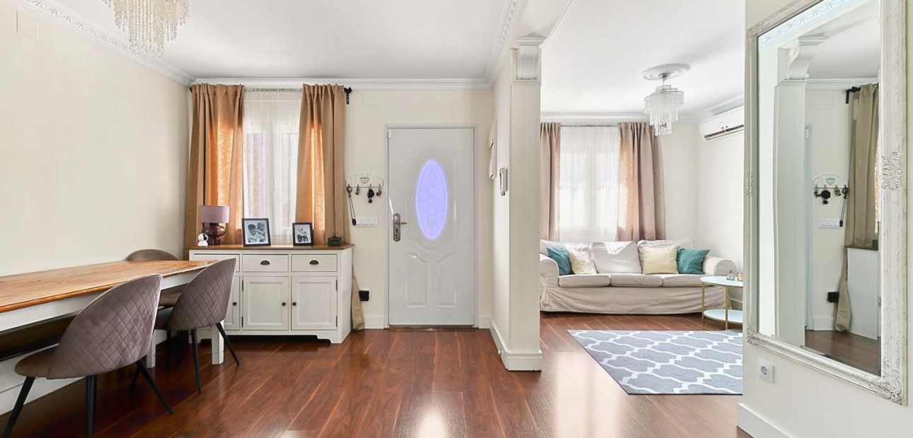 Herverkoop - Detached Villa -
Pinar de Campoverde - Pinar de Campoverde - Village
