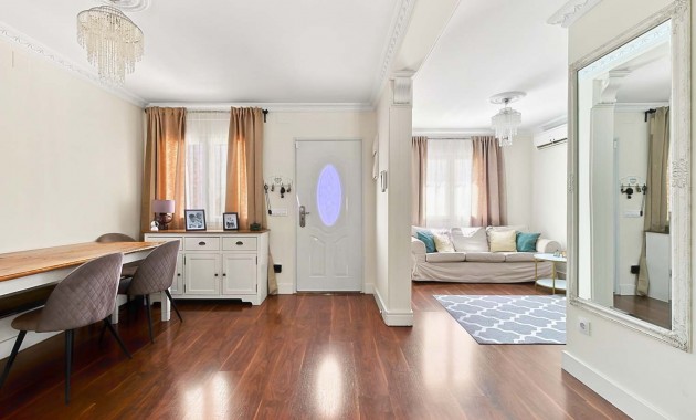 Herverkoop - Detached Villa -
Pinar de Campoverde - Pinar de Campoverde - Village