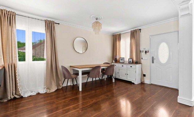 Herverkoop - Detached Villa -
Pinar de Campoverde - Pinar de Campoverde - Village