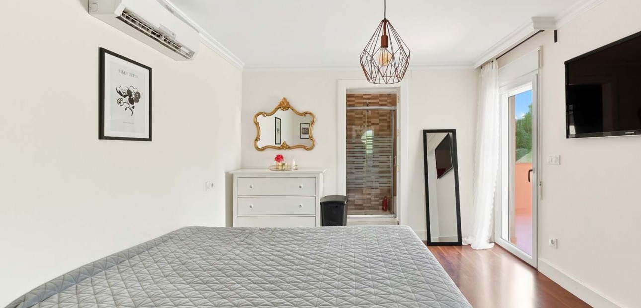 Herverkoop - Detached Villa -
Pinar de Campoverde - Pinar de Campoverde - Village