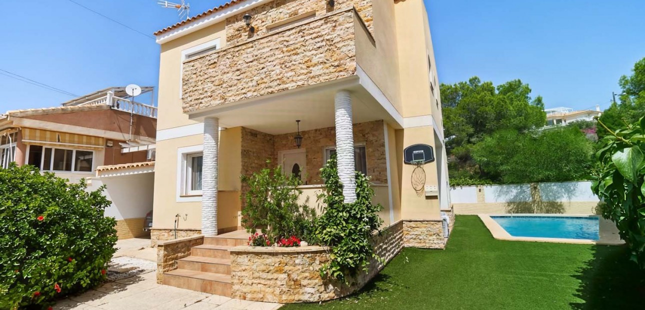 Herverkoop - Detached Villa -
Pinar de Campoverde - Pinar de Campoverde - Village