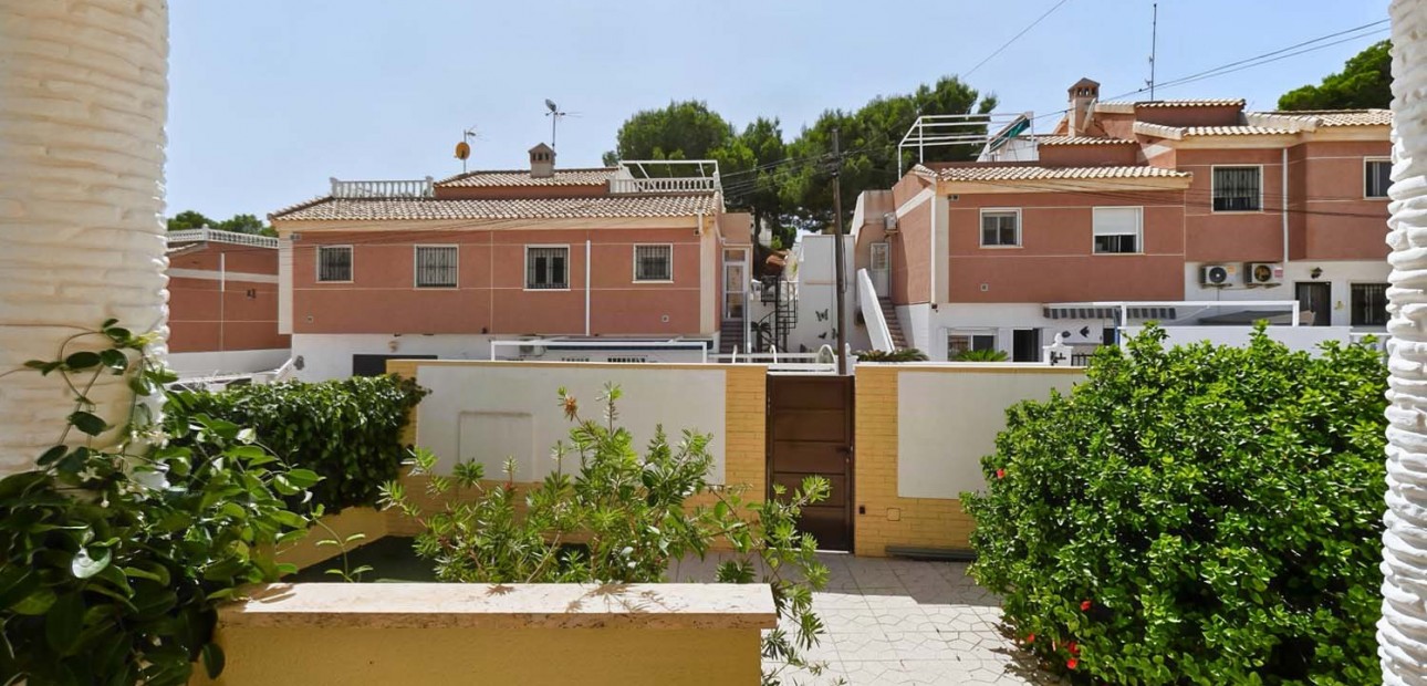 Herverkoop - Detached Villa -
Pinar de Campoverde - Pinar de Campoverde - Village