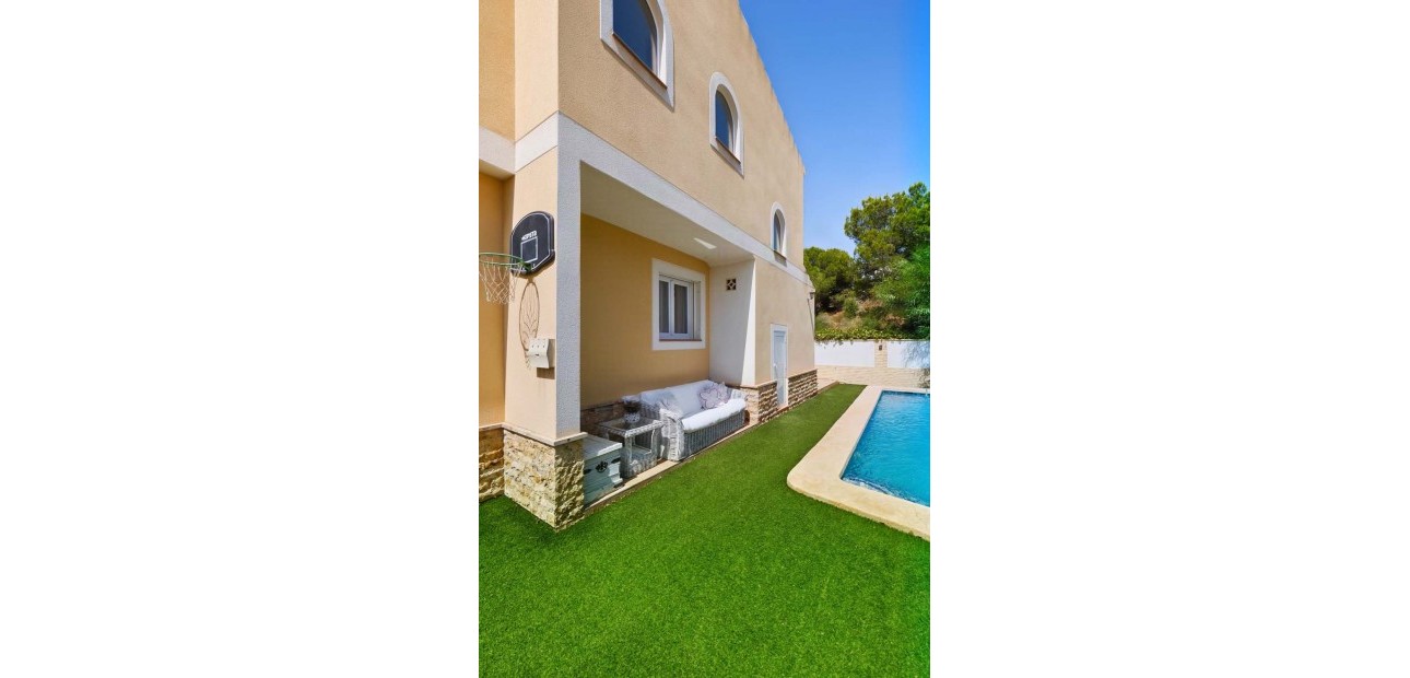 Herverkoop - Detached Villa -
Pinar de Campoverde - Pinar de Campoverde - Village