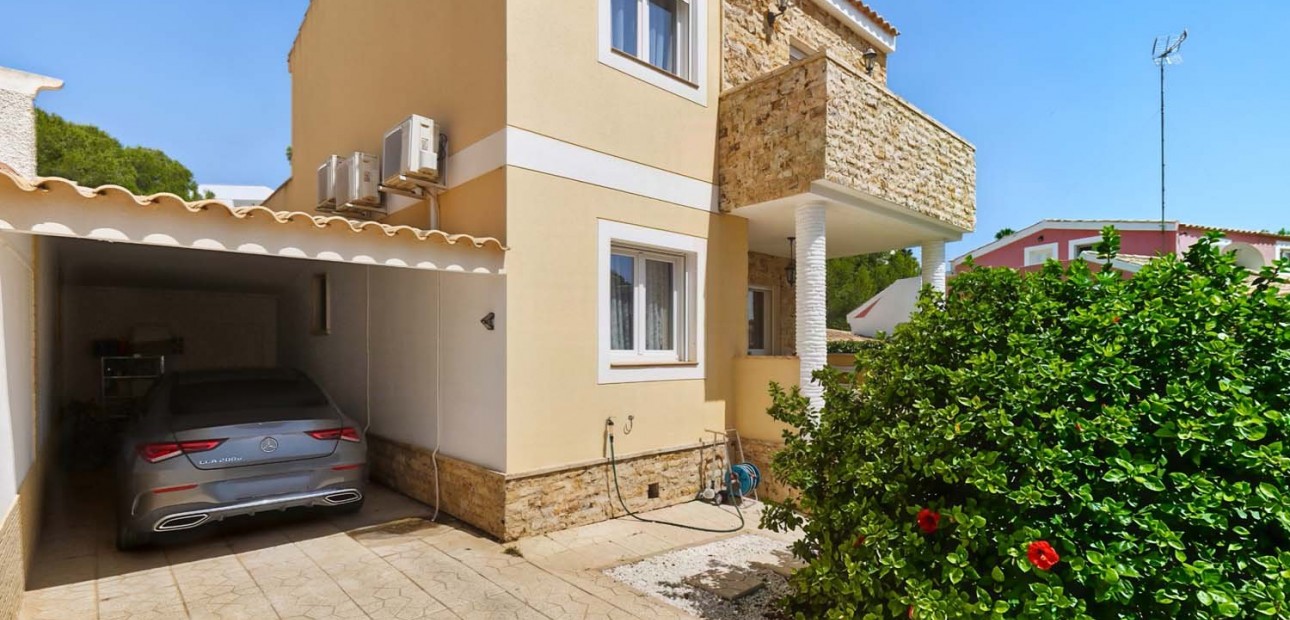 Herverkoop - Detached Villa -
Pinar de Campoverde - Pinar de Campoverde - Village