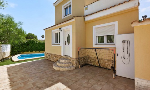 Herverkoop - Detached Villa -
Pinar de Campoverde - Pinar de Campoverde - Village