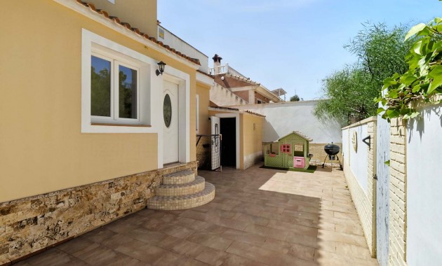 Herverkoop - Detached Villa -
Pinar de Campoverde - Pinar de Campoverde - Village