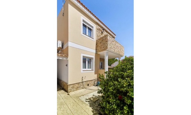 Herverkoop - Detached Villa -
Pinar de Campoverde - Pinar de Campoverde - Village