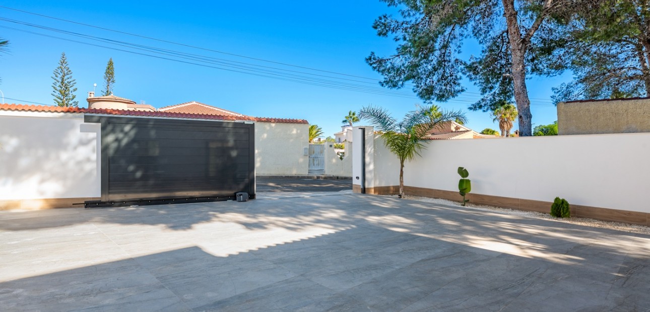 Herverkoop - Detached Villa -
Ciudad Quesada - Ciudad Quesada - Town