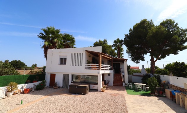 Herverkoop - Country Property -
Rafal - El Mudamiento