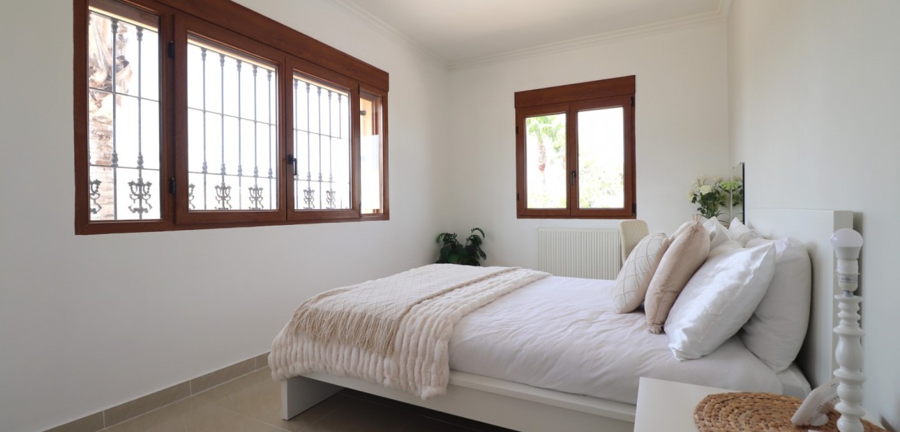 Herverkoop - Detached Villa -
Algorfa - Lomas de La Juliana