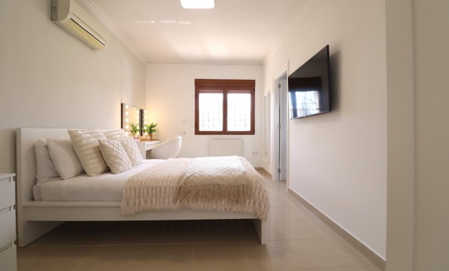 Herverkoop - Detached Villa -
Algorfa - Lomas de La Juliana