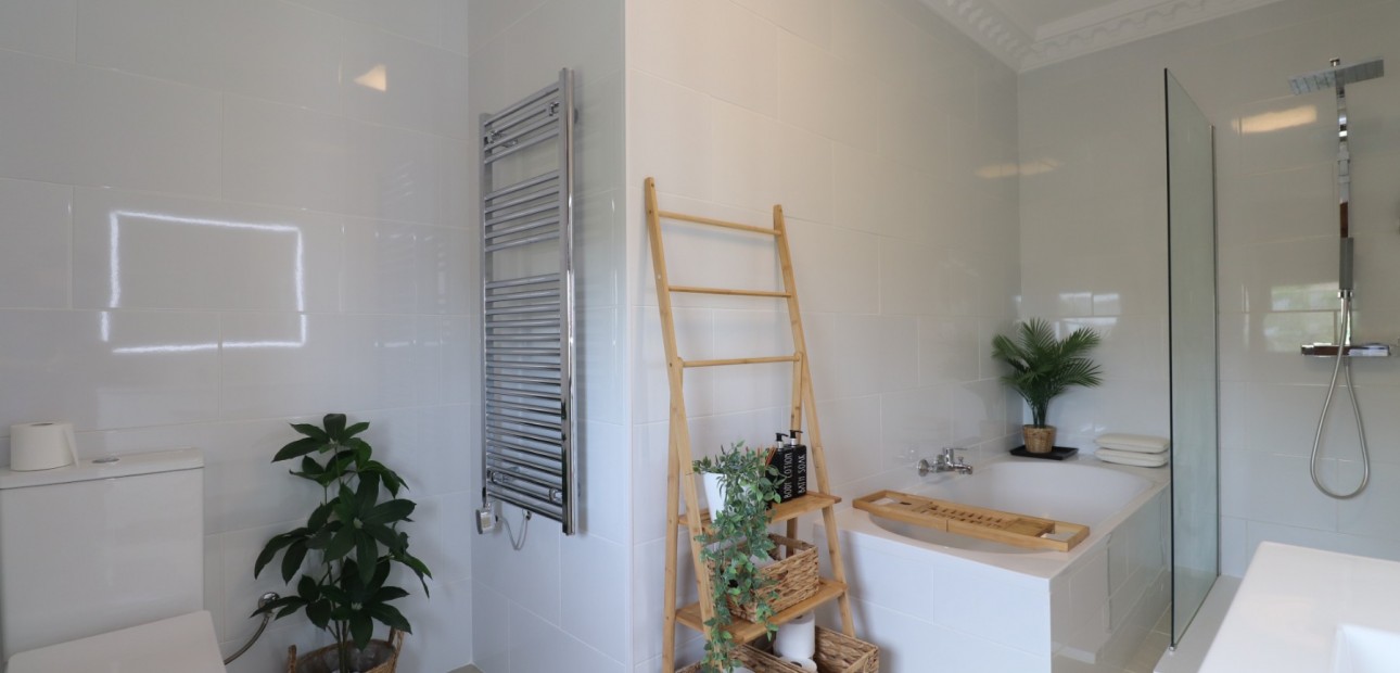Herverkoop - Detached Villa -
Algorfa - Lomas de La Juliana