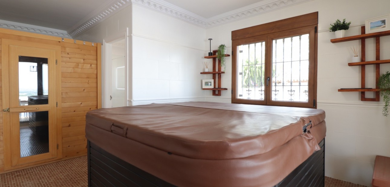 Herverkoop - Detached Villa -
Algorfa - Lomas de La Juliana