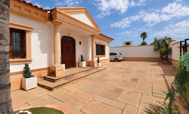 Herverkoop - Detached Villa -
Algorfa - Lomas de La Juliana
