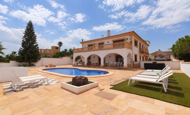 Herverkoop - Detached Villa -
Algorfa - Lomas de La Juliana