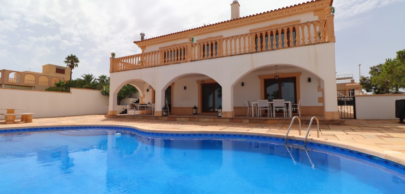 Herverkoop - Detached Villa -
Algorfa - Lomas de La Juliana