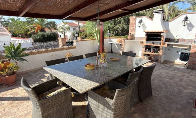 Herverkoop - Villa -
Ciudad Quesada - Costa Blanca