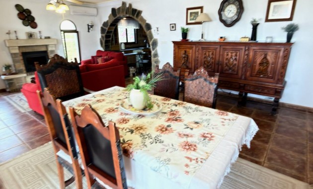 Herverkoop - Villa -
Ciudad Quesada - Costa Blanca