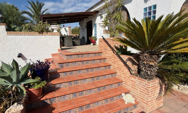 Herverkoop - Villa -
Ciudad Quesada - Costa Blanca