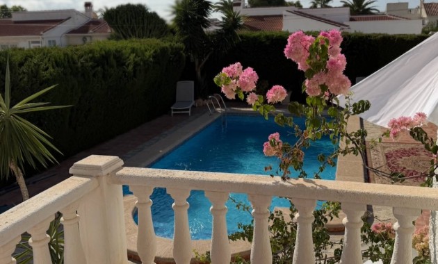 Herverkoop - Villa -
Ciudad Quesada - Costa Blanca