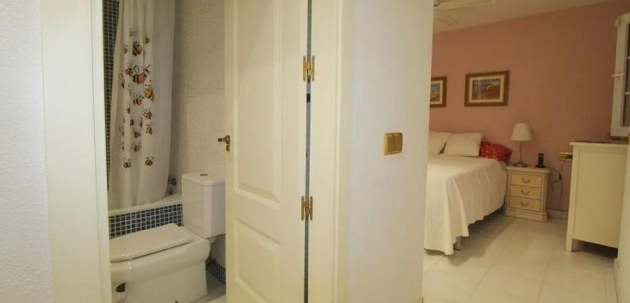 Herverkoop - Appartement / flat -
Torrevieja - torrevieja